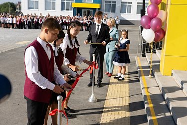 В новую школу в новый учебный год